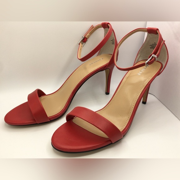 NWT Express || Ankle Strap Heeled Sandals👠 || Size 9 US - Picture 8 of 12